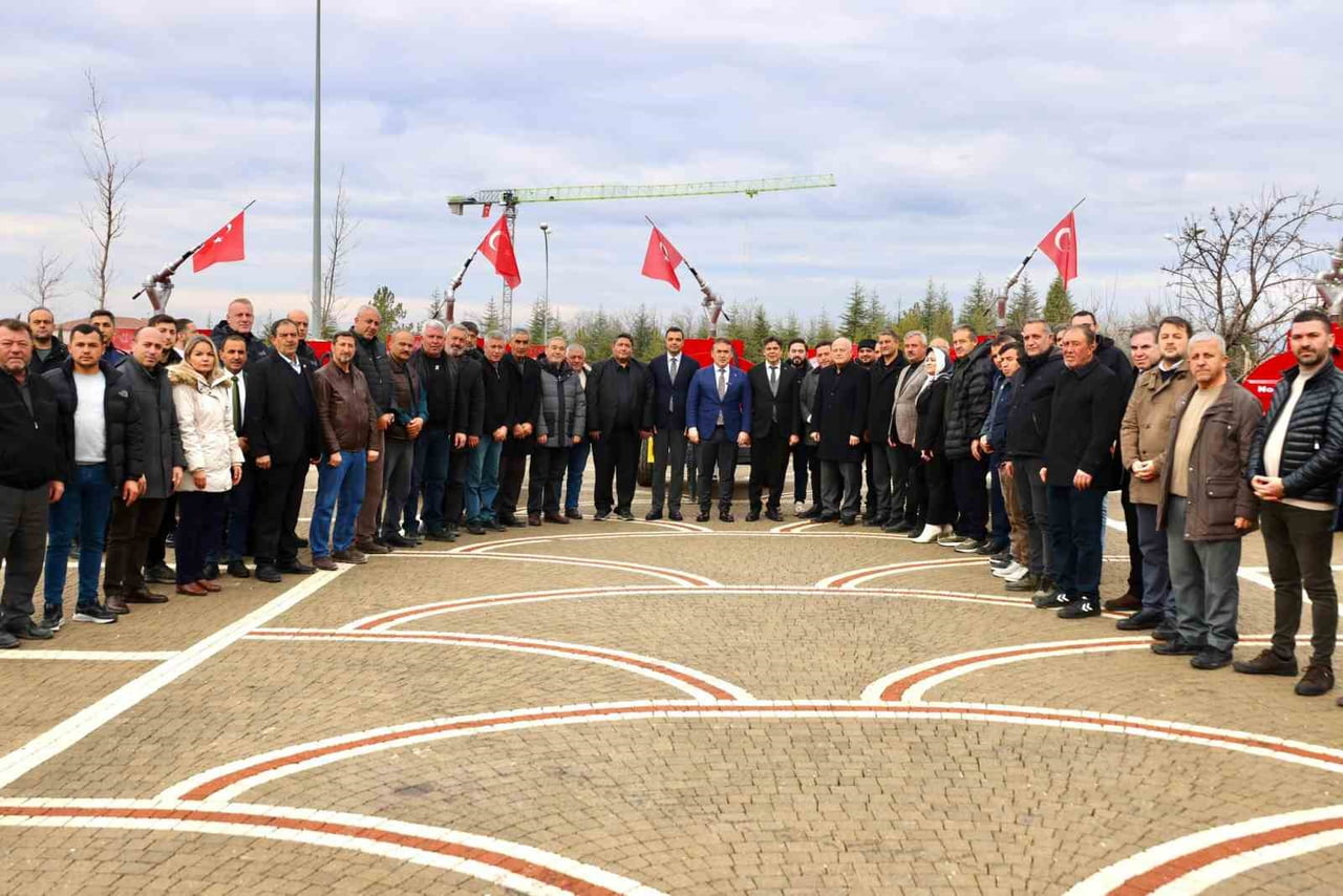 BİLECİK’TE KÖYLERE 15 SU TANKERİ DAĞITILDI