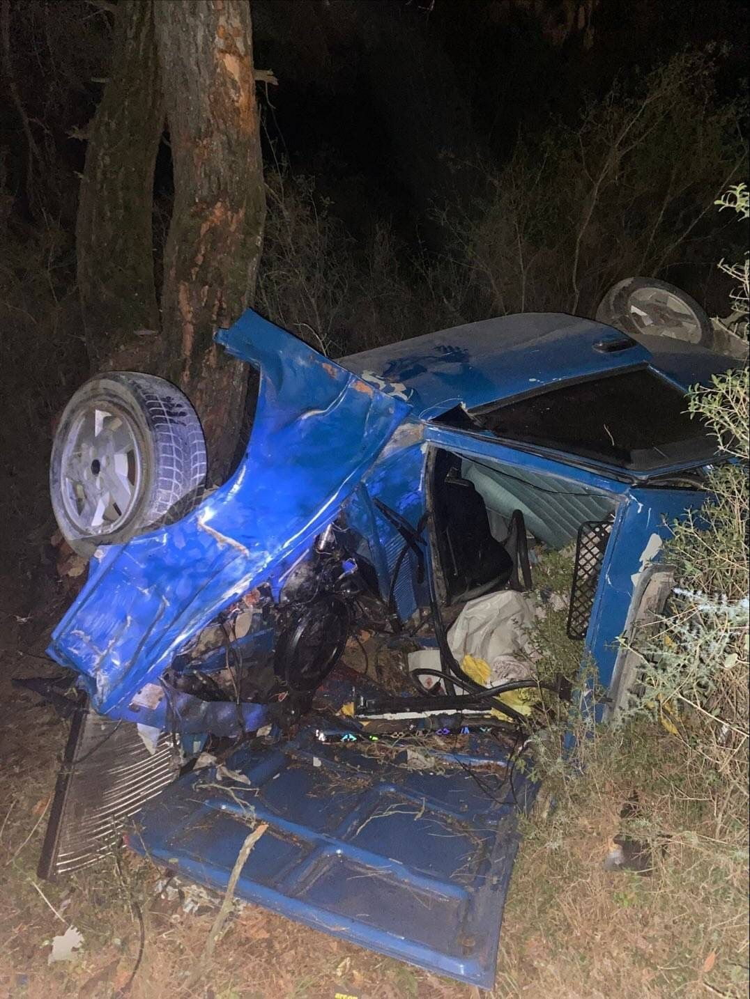 BİLECİK’TE OTOMOBİL YOLDAN ÇIKTI: 1 YARALI