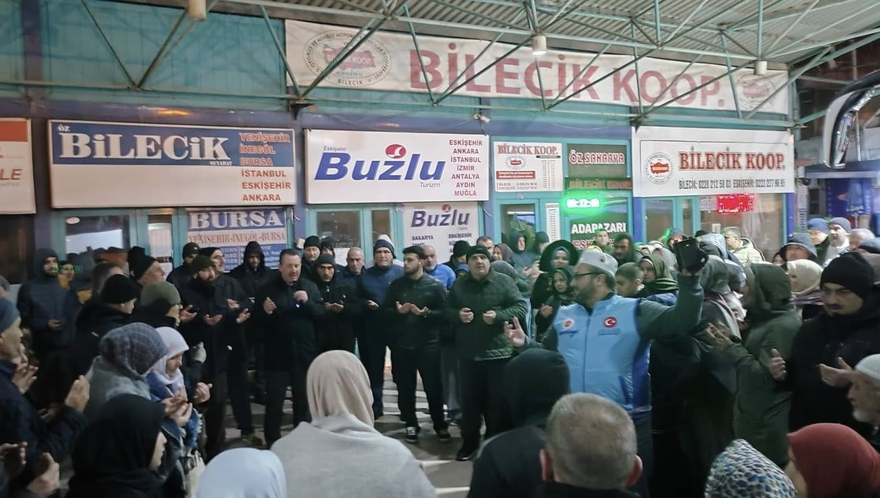 BİLECİK’TE UMRECİLER KUTSAL TOPRAKLARA UĞURLANDI