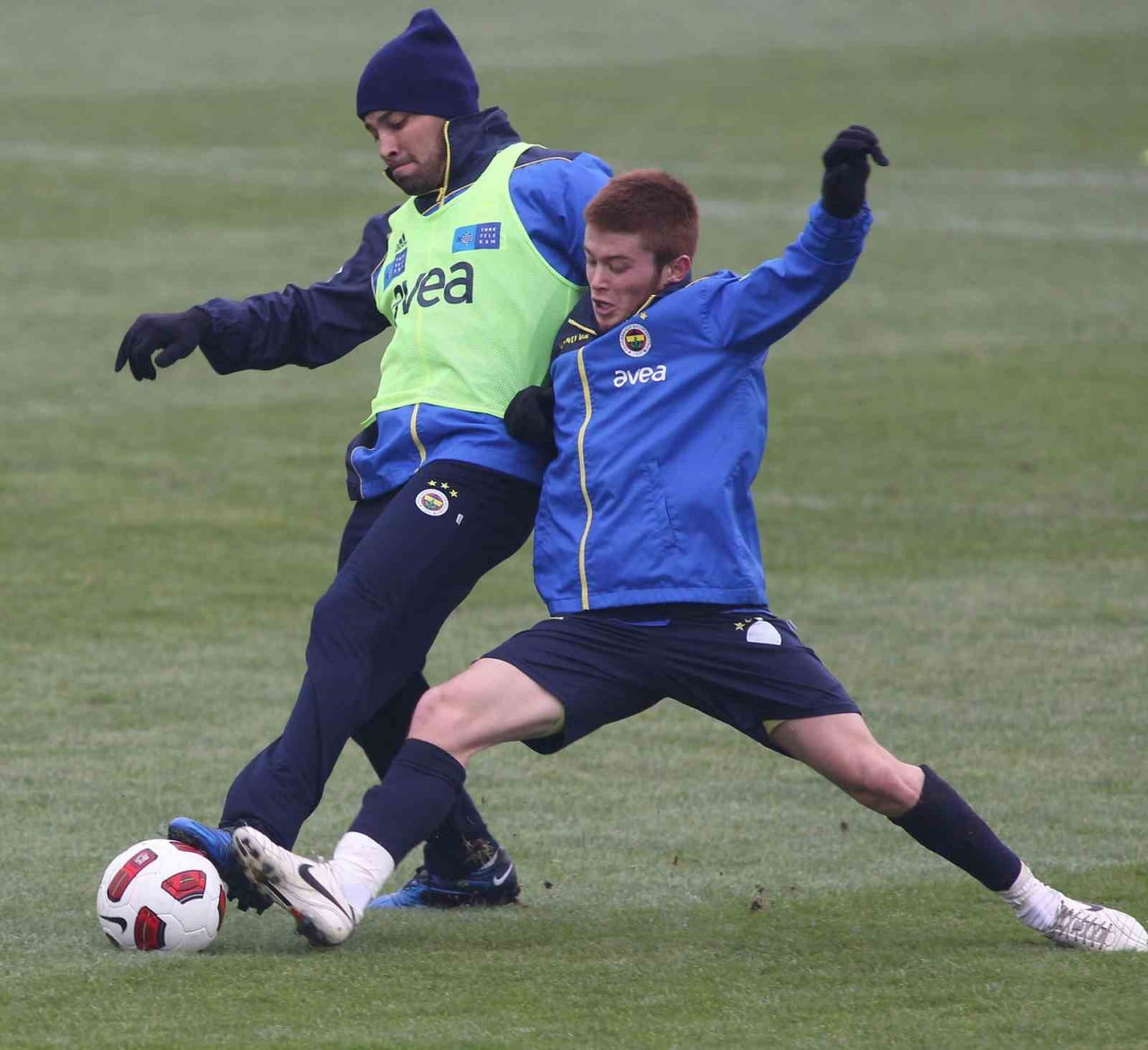 BİR DÖNEMLER FENERBAHÇE FORMASI GİYEN GÖKAY IRAVUL (FOTOĞRAF İHA ARŞİVDEN)
