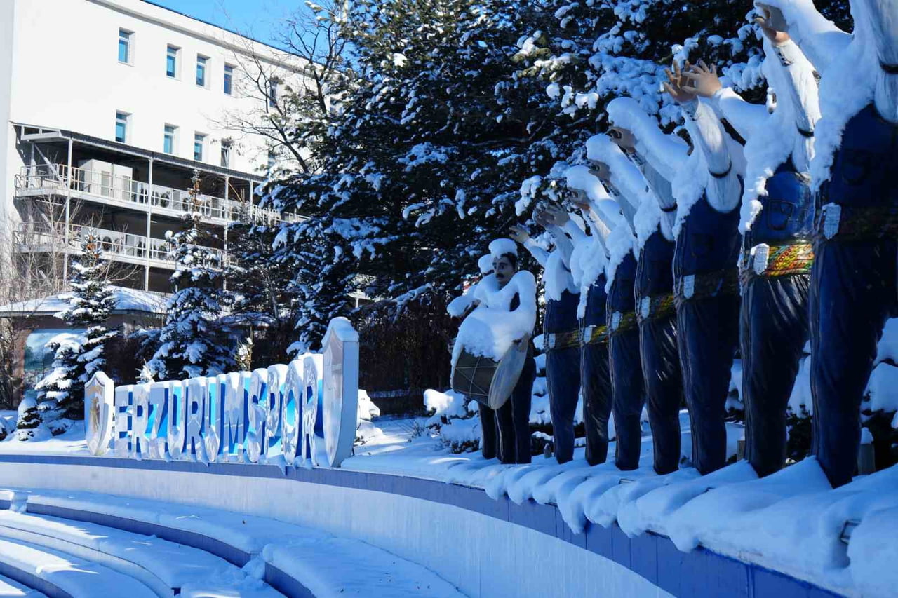 BÖLGE GENELİNDE HAVANIN PARÇALI VE AZ BULUTLU GEÇECEĞİ, GECE VE SABAH SAATLERİNDE BUZLANMA VE DON...