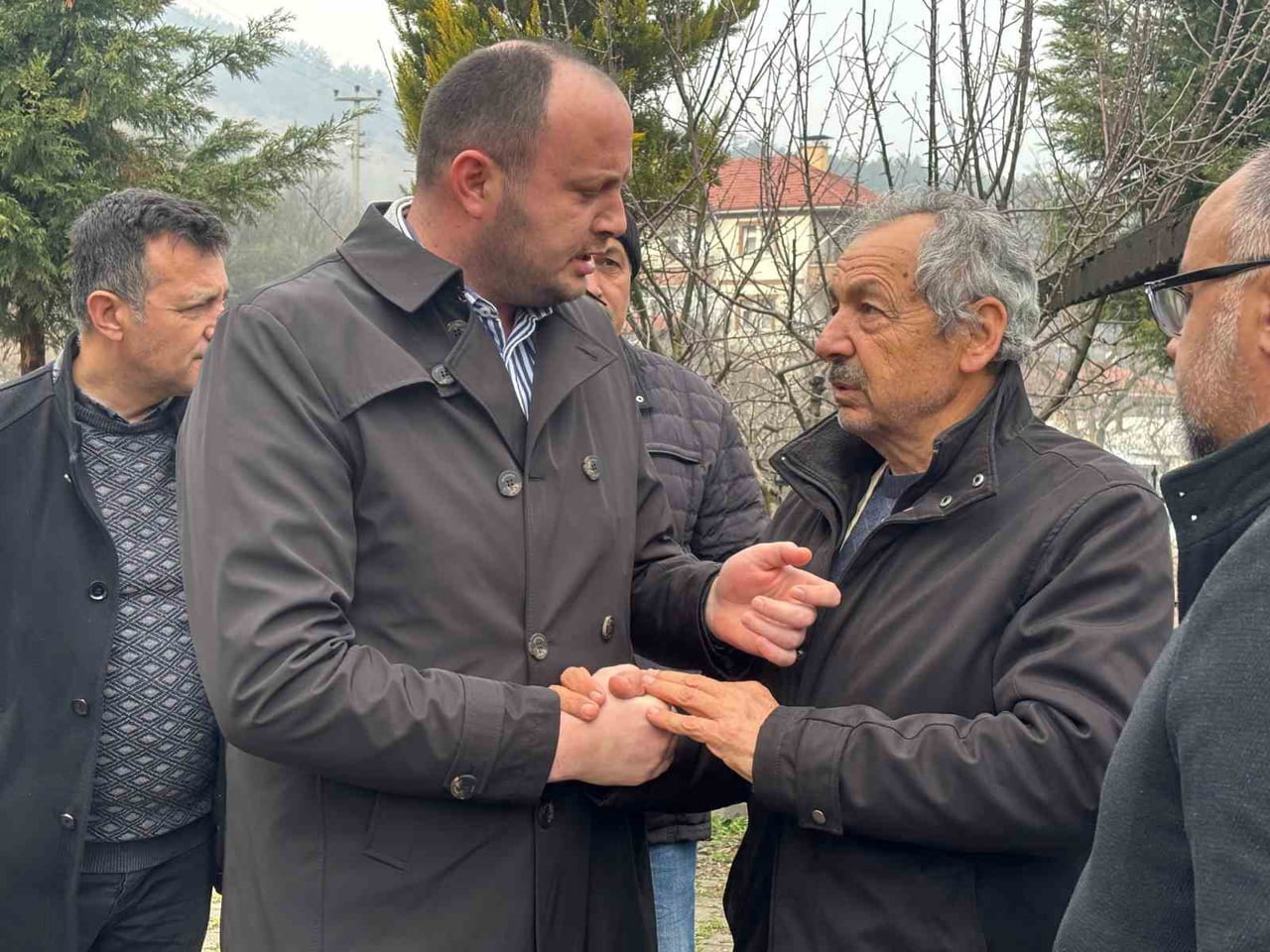 BOLU’NUN MUDURNU İLÇESİNDE İHA MUHABİRİ İLHAMİ ÇETİN’İN BABASI, İLÇEDE YILLARCA FOTOĞRAFÇILIK...