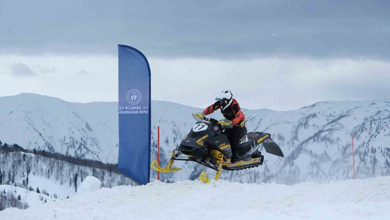 BU YIL RİZE'NİN GÜNEYSU İLÇESİNE BAĞLI HANDÜZÜ YAYLASI'NDA DÜZENLENEN SNX TÜRKİYE DÜNYA KAR...