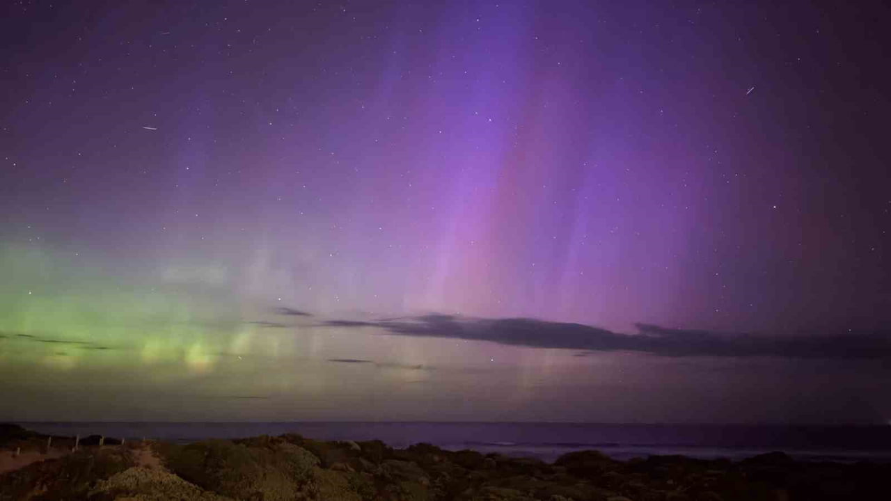 BUGÜN YAŞANAN GÜNEŞ PATLAMASI SONUCU ORTAYA ÇIKAN AURORA IŞIKLARI AVUSTRALYA’DAN...