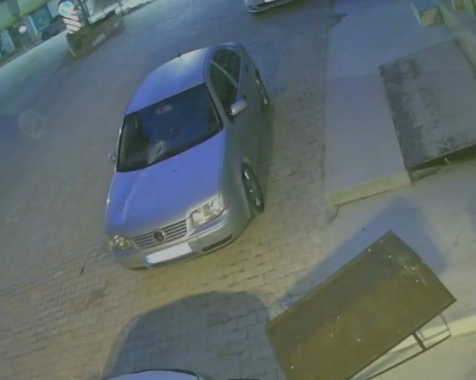 BULDAN’DA GECE SAATLERİNDE ETKİLİ OLAN ŞİDDETLİ FIRTINA, OKUL BAHÇESİNDEKİ AĞACI KÖKÜNDEN SÖKTÜ...