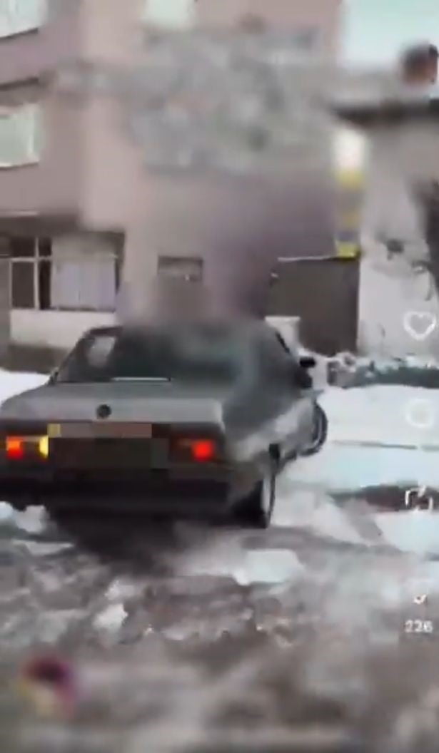 BURSA'DA JANDARMA EKİPLERİNCE YÜRÜTÜLEN SANAL DEVRİYE FAALİYETLERİNDE DRİFT YAPTIĞI TESPİT EDİLEN...