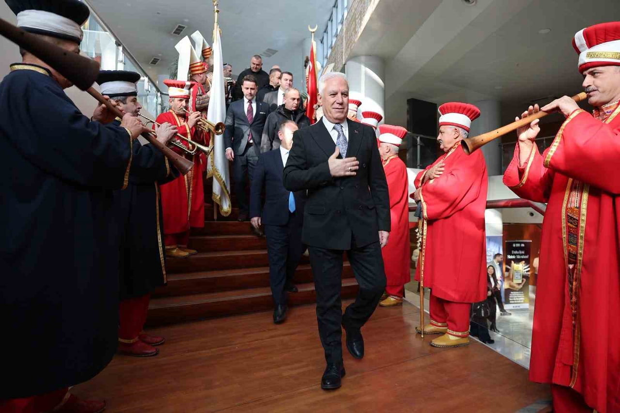 BURSA BÜYÜKŞEHİR BELEDİYE BAŞKANI MUSTAFA BOZBEY, BURSA’NIN FETHİNİN 700. YIL DÖNÜMÜNÜ YIL BOYUNCA...