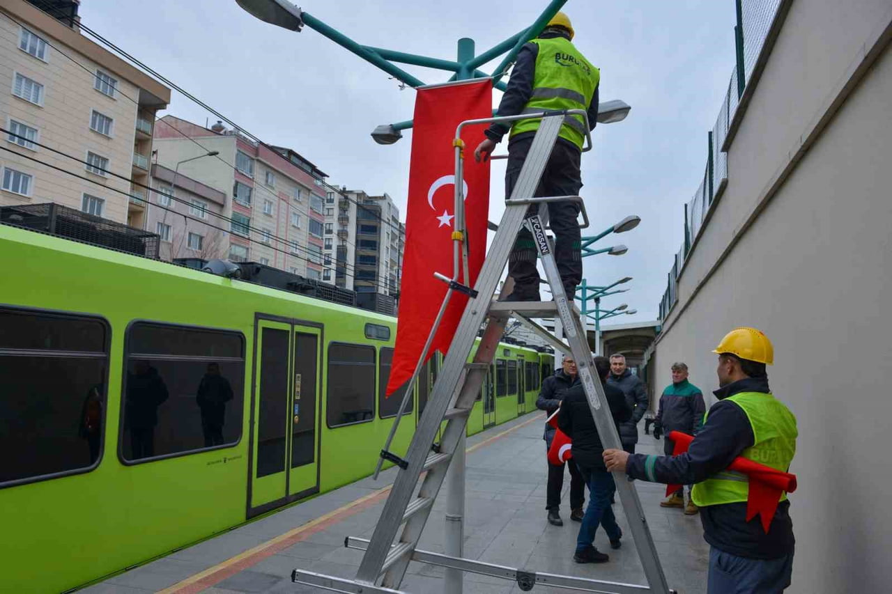 BURSA BÜYÜKŞEHİR BELEDİYESİ, NUSAYBİN-KAMIŞLI SINIR HATTINDA TÜRK BAYRAĞINA YÖNELİK SALDIRININ...