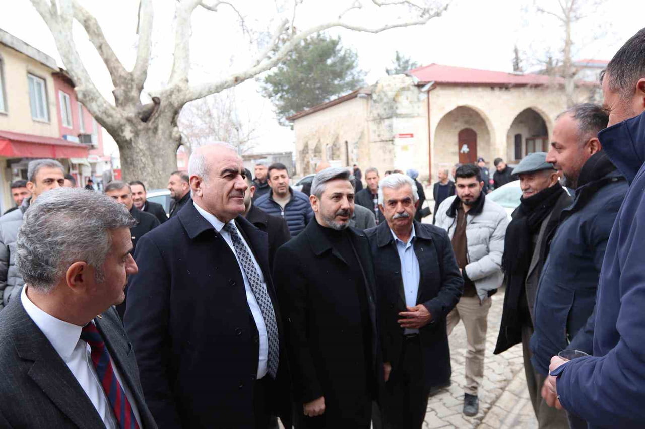 ÇALIŞMA VE SOSYAL GÜVENLİK BAKAN YARDIMCISI AHMET AYDIN İLE AK PARTİ ADIYAMAN MİLLETVEKİLİ HÜSEYİN...