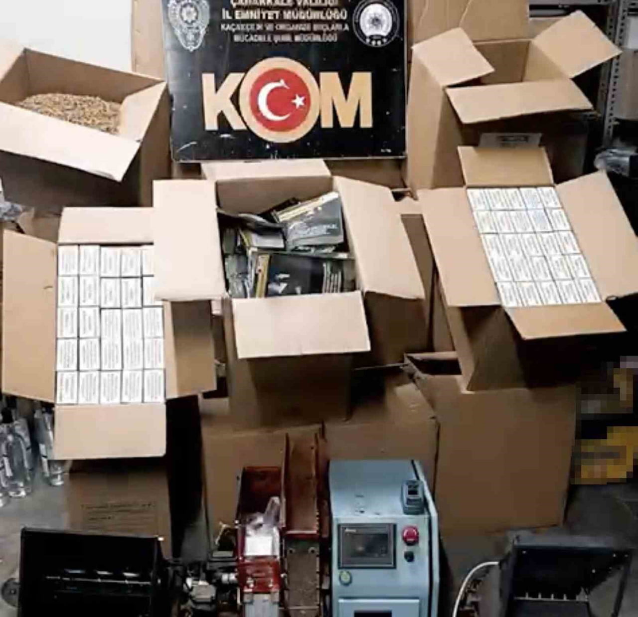 ÇANAKKALE’DE EMNİYET MÜDÜRLÜĞÜ EKİPLERİNCE KAÇAKÇILIKLA MÜCADELEYE YÖNELİK GERÇEKLEŞTİRİLEN...