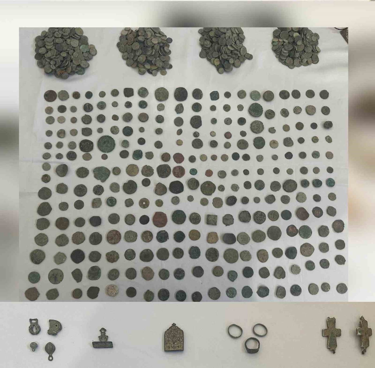 ÇANAKKALE’DE JANDARMA TARAFINDAN DÜZENLENEN TARİHİ ESER KAÇAKÇILIĞI OPERASYONUNDA 1288 ADET...