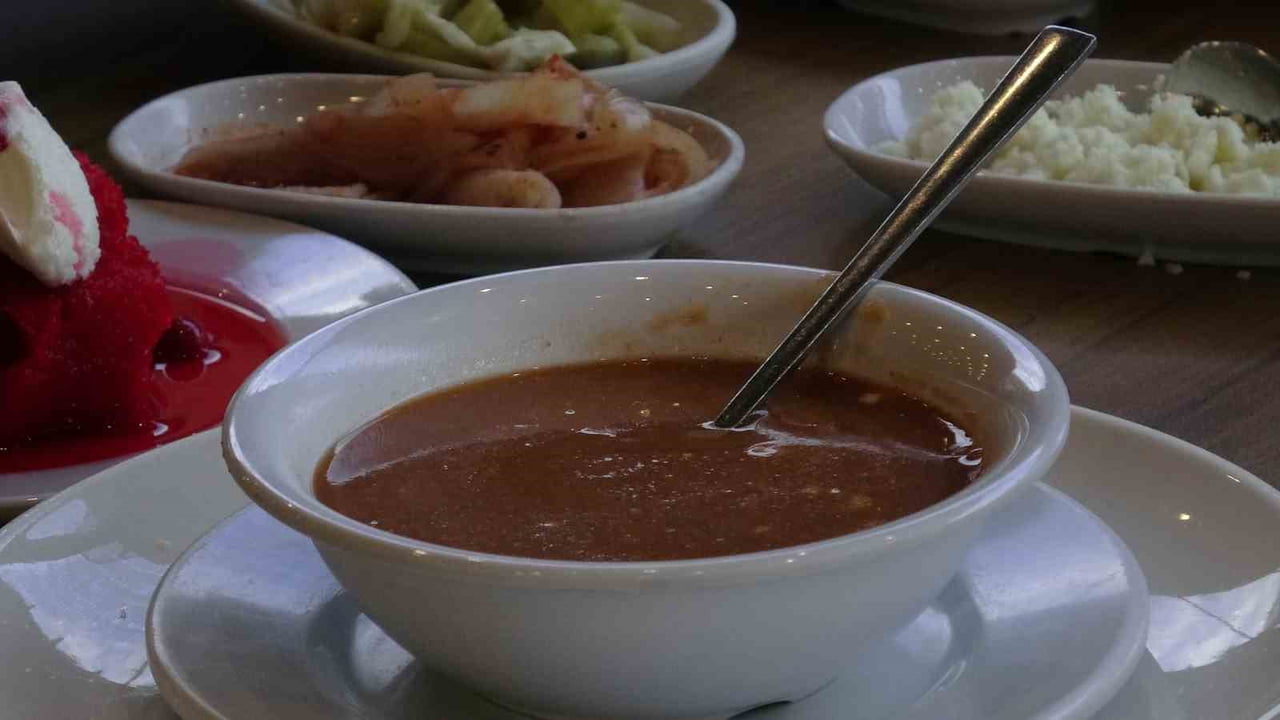 ÇANKIRI'DA HAVA SICAKLIKLARININ DÜŞMESİNİN ARDINDAN HASTALIKLARDAN KORUNAN VATANDAŞLAR, TARHANA...