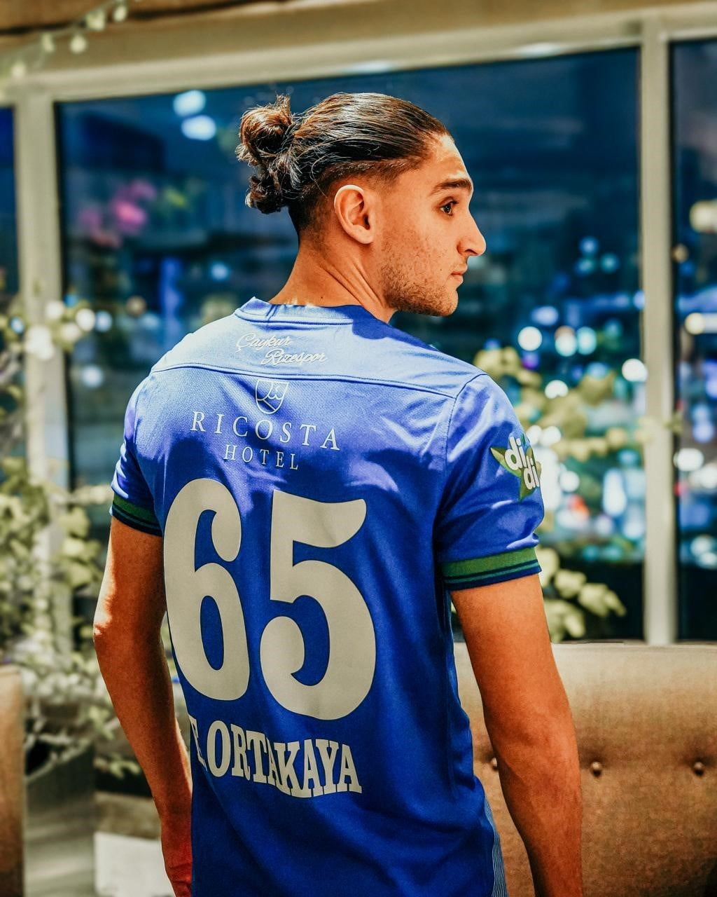 ÇAYKUR RİZESPOR, FENERBAHÇE’NİN OYUNCUSU EMİR ORTAKAYA İLE 2,5 SEZONLUK SÖZLEŞME İMZALADI