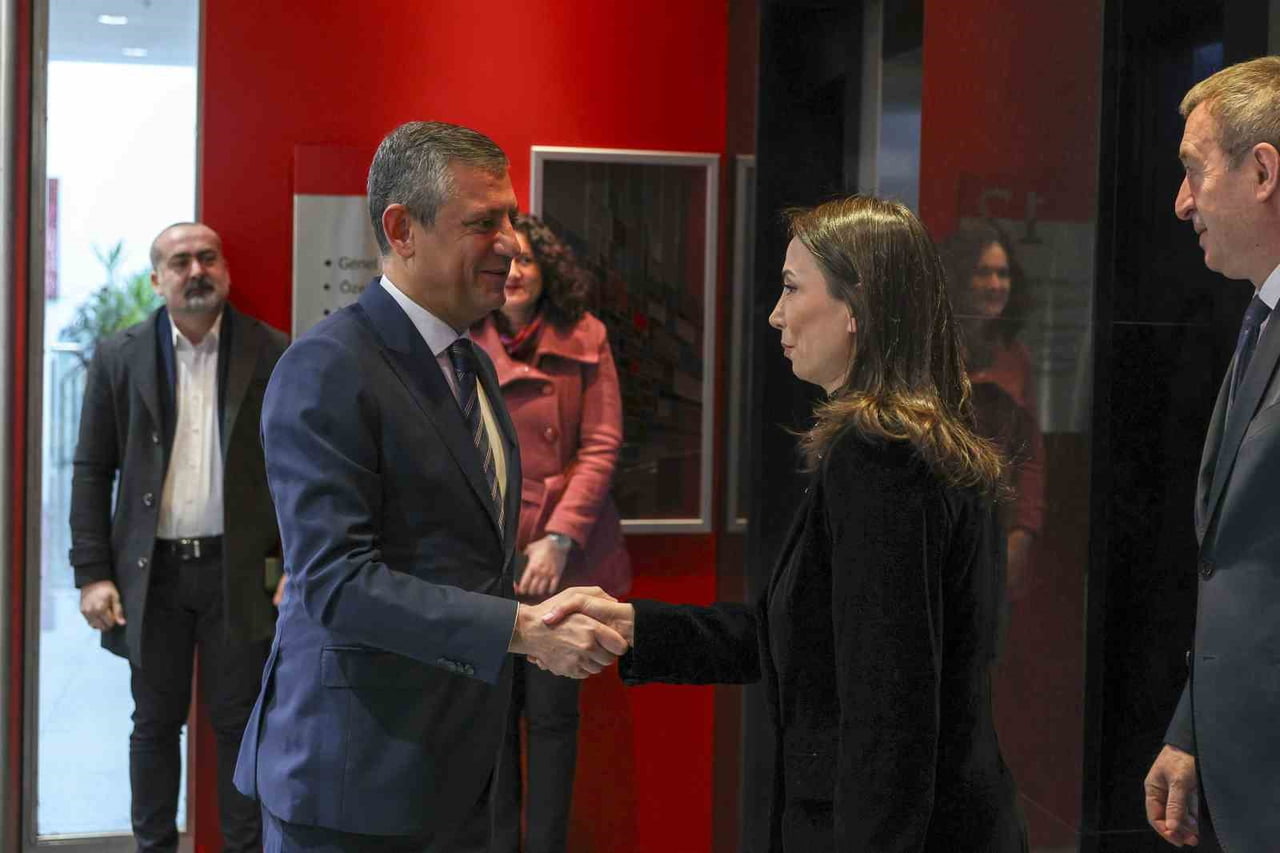 CHP GENEL BAŞKANI ÖZGÜR ÖZEL, DEM PARTİ EŞ GENEL BAŞKANLARI TUNCAY BAKIRHAN VE TÜLAY HATİMOĞULLARI...