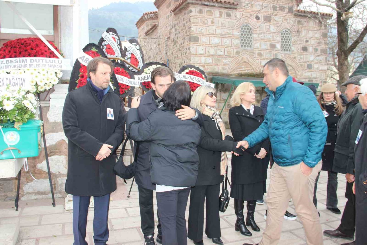 CHP GENEL BAŞKANI ÖZGÜR ÖZEL, MEMLEKETİ MANİSA’DA CHP MANİSA İL BAŞKAN YARDIMCISI VE ÖNCEKİ DÖNEM...