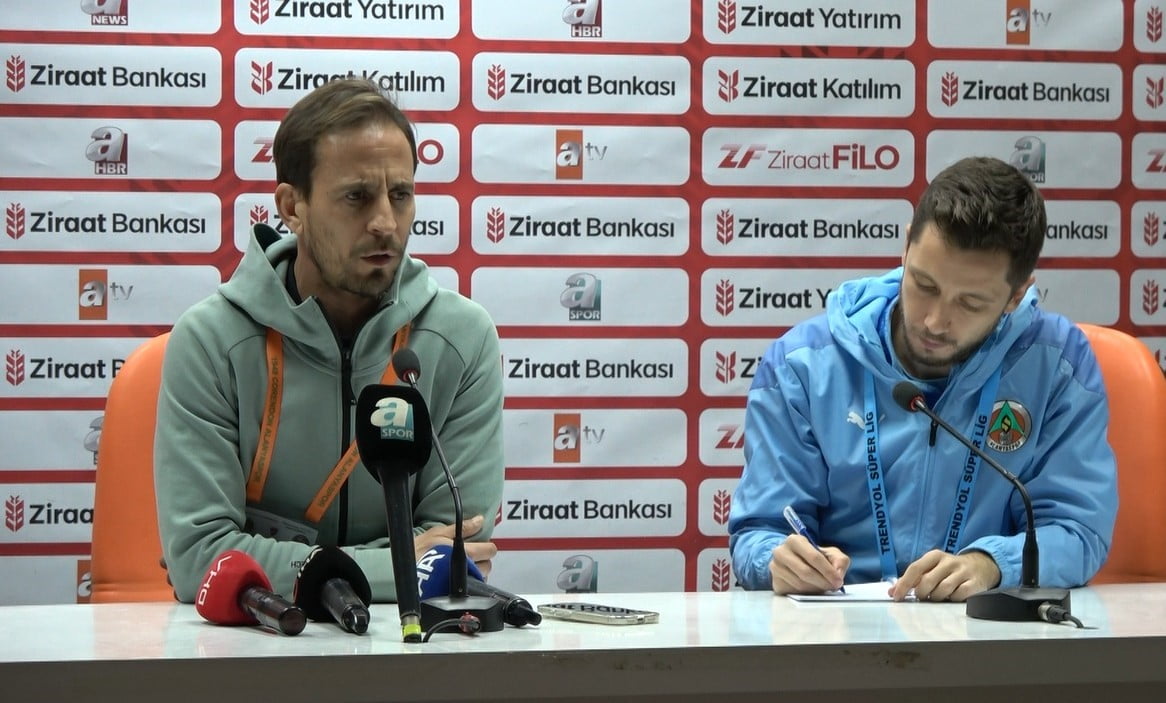 CORENDON ALANYASPOR TEKNİK DİREKTÖRÜ JOAO PEREİRA, FATİH KARAGÜMRÜK KARŞISINDA İSTEDİKLERİ OYUNU...