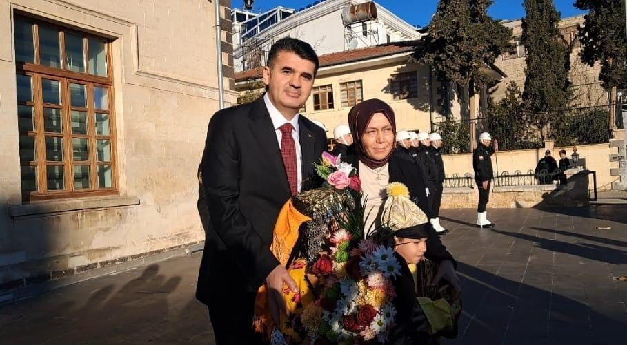 CUMHURBAŞKANLIĞI KARARNAMESİYLE SARIYER KAYMAKAMLIĞI GÖREVİNDEN KİLİS VALİLİĞİNE ATANAN ÖMER...