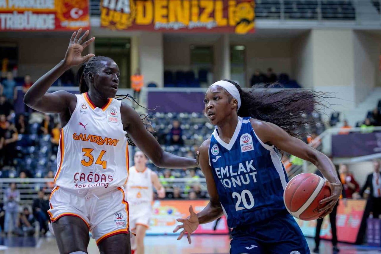 DENİZLİ'DE OYNANAN HALKBANK KADINLAR TÜRKİYE KUPASI DÖRTLÜ FİNALİ'NDE, GALATASARAY ÇAĞDAŞ...