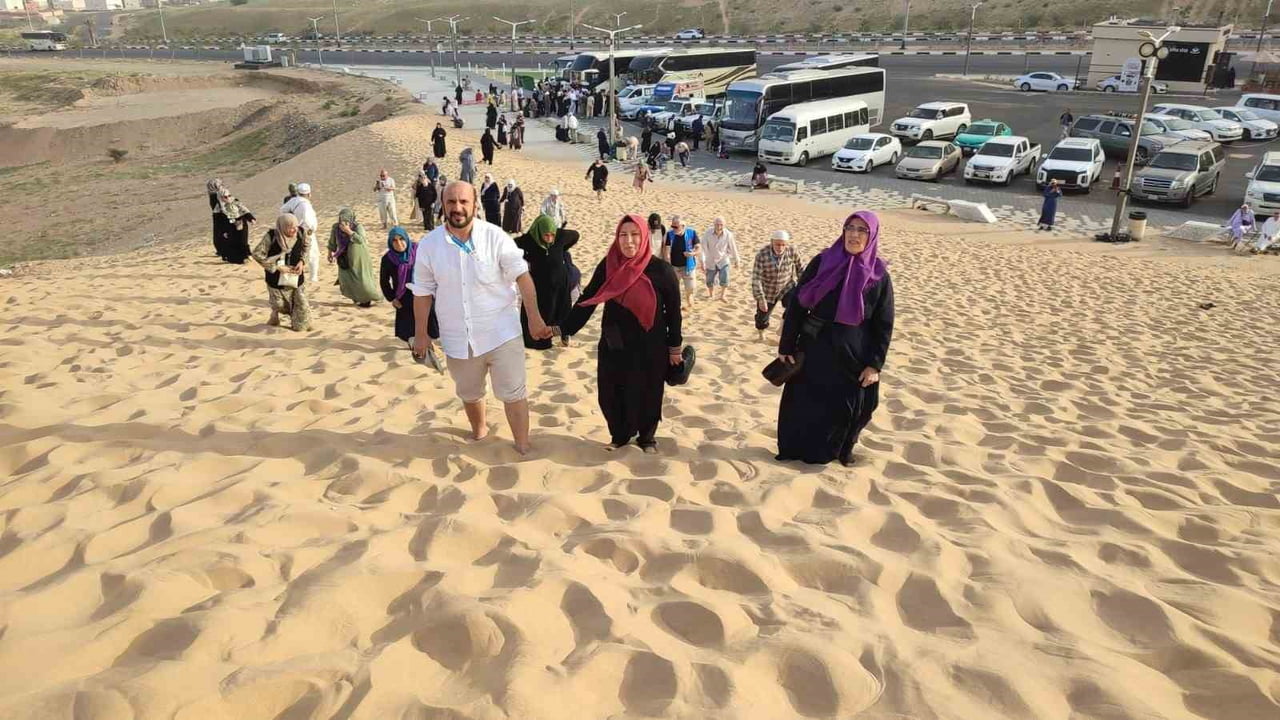 DENİZLİ İL MÜFTÜLÜĞÜ ORGANİZASYONUYLA KUTSAL TOPRAKLARDA BULUNAN VE REHBERLİĞİNİ CİHAN ŞAHAN’IN...