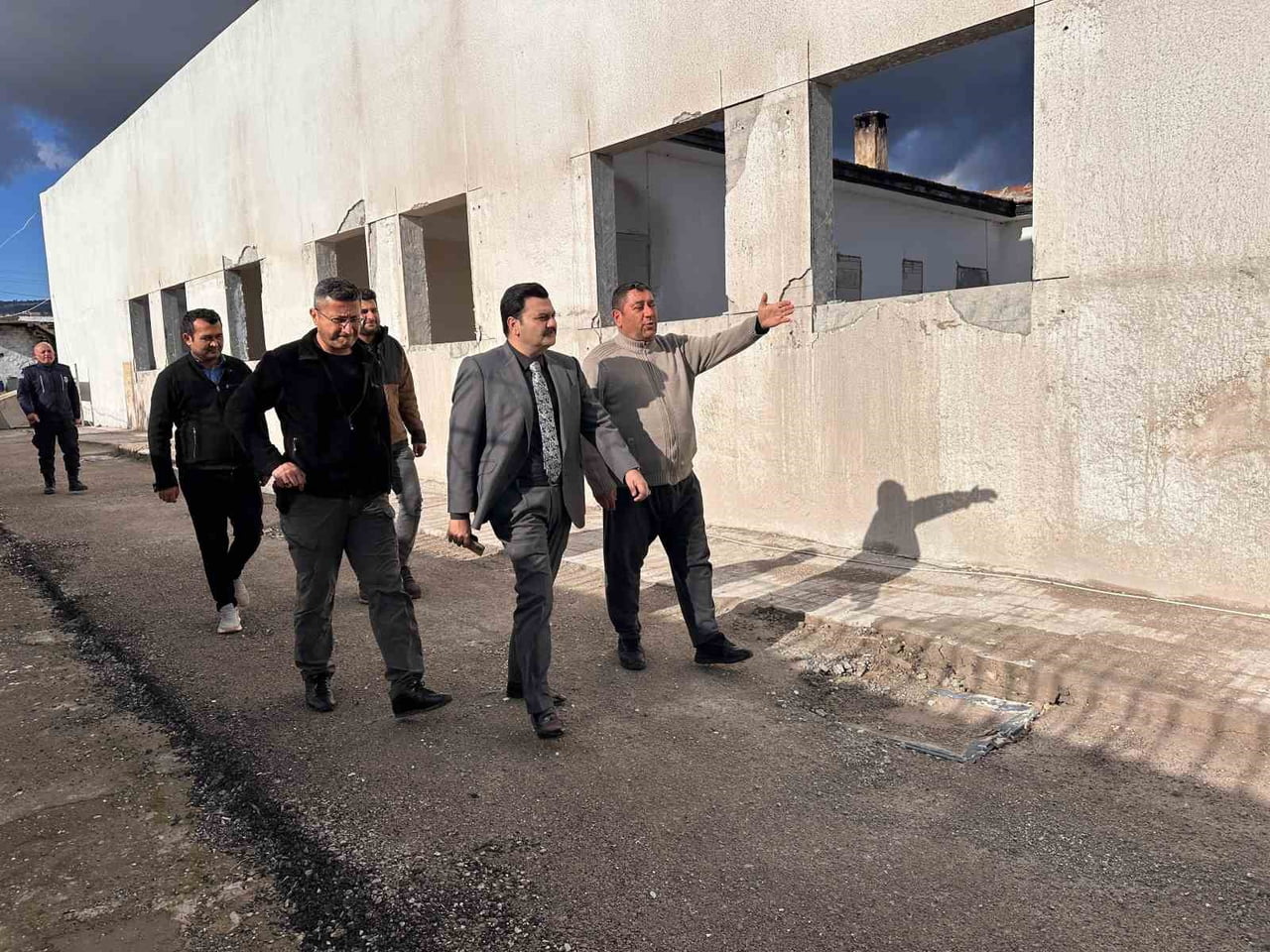 DEVAM EDEN DÖNÜŞÜM VE İNŞAAT ÇALIŞMALARI, ERDEMLİ CUMHURİYET BAŞSAVCISI HİDAYET ERASLAN TARAFINDAN...