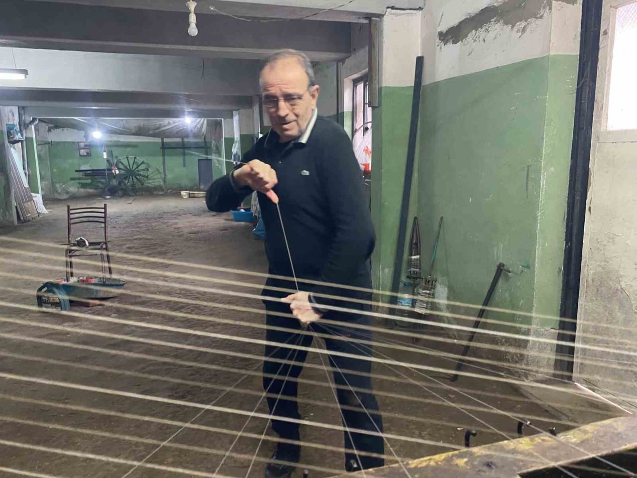 DEVDÂHLIK; HAM İPEĞİN, TAMAMEN İNSAN GÜCÜNE DAYALI YÖNTEMLERLE İPLİĞE DÖNÜŞTÜRÜLDÜĞÜ, BUGÜN...