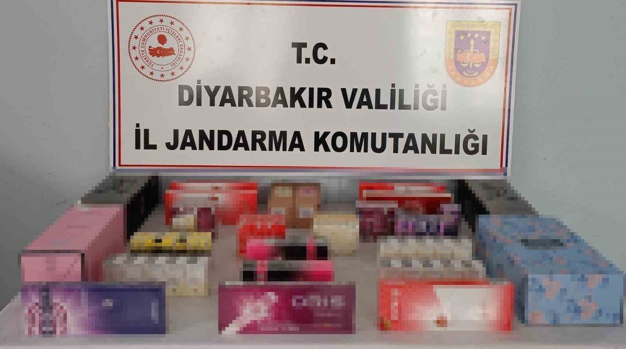 DİYARBAKIR’DA JANDARMA EKİPLERİNCE DÜZENLENEN KAÇAKÇILIK OPERASYONLARINDA 56 ŞÜPHELİ HAKKINDA...