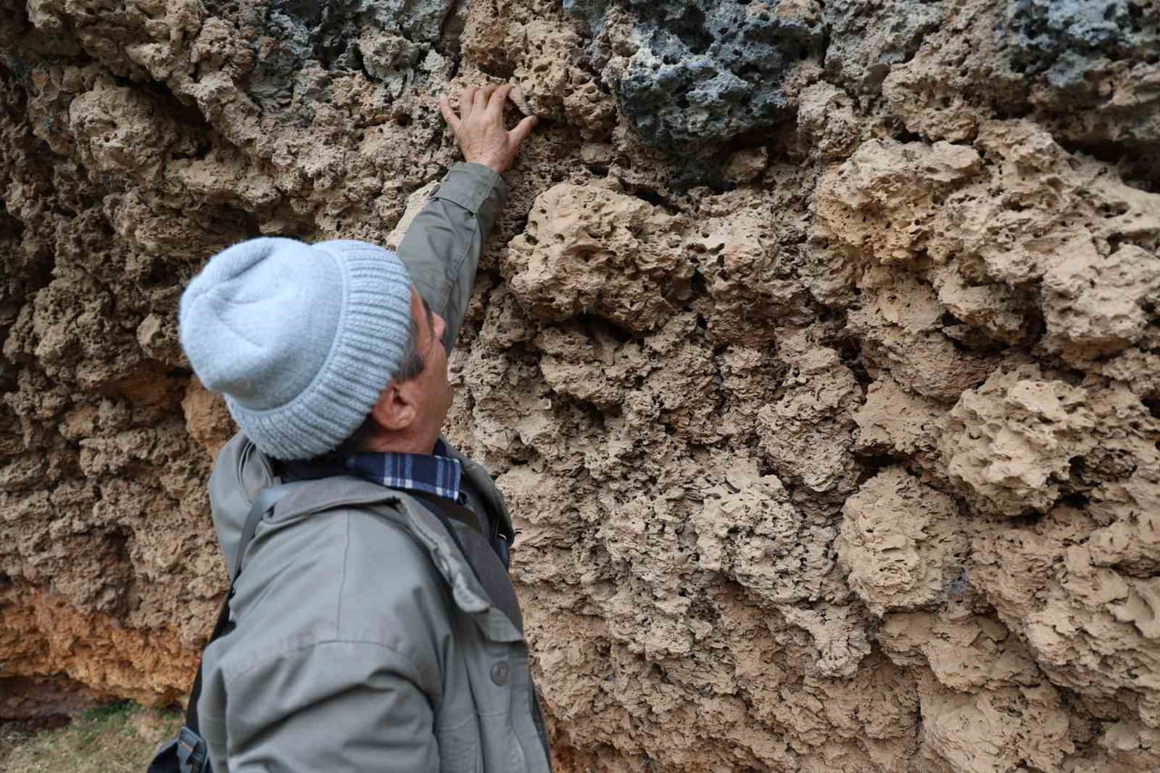 DİYARBAKIR’IN KOCAKÖY İLÇESİNDE 1 MİLYON YIL ÖNCE OLUŞUMU TAMAMLANDIĞI DEĞERLENDİRİLEN BUZUL...