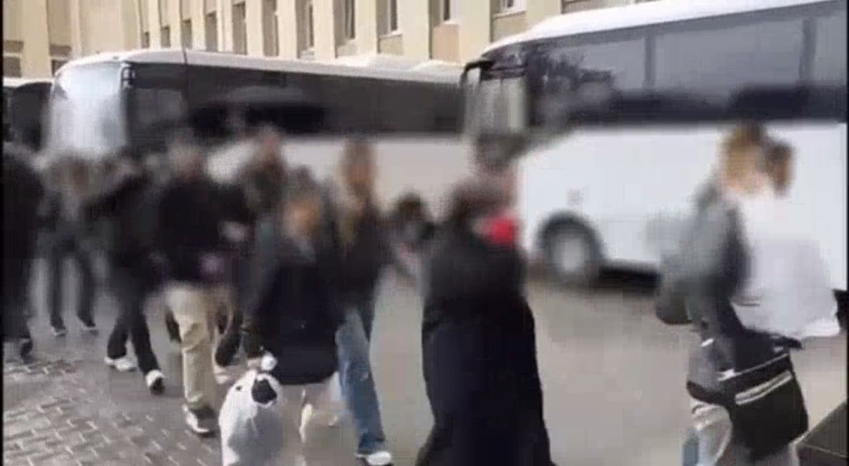 DİYARBAKIR MERKEZLİ 11 İLDE YAPILAN “SANAL KISKAÇ OPERASYONUNDA” GÖZALTINA ALINAN 17 ŞÜPHELİNDEN...