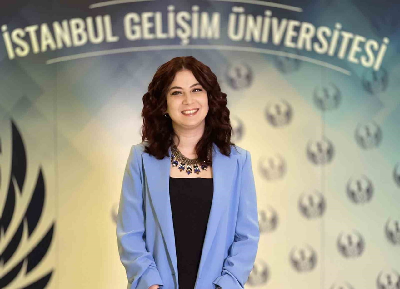 DOÇ. DR. HATİCE MERVE BAYRAM