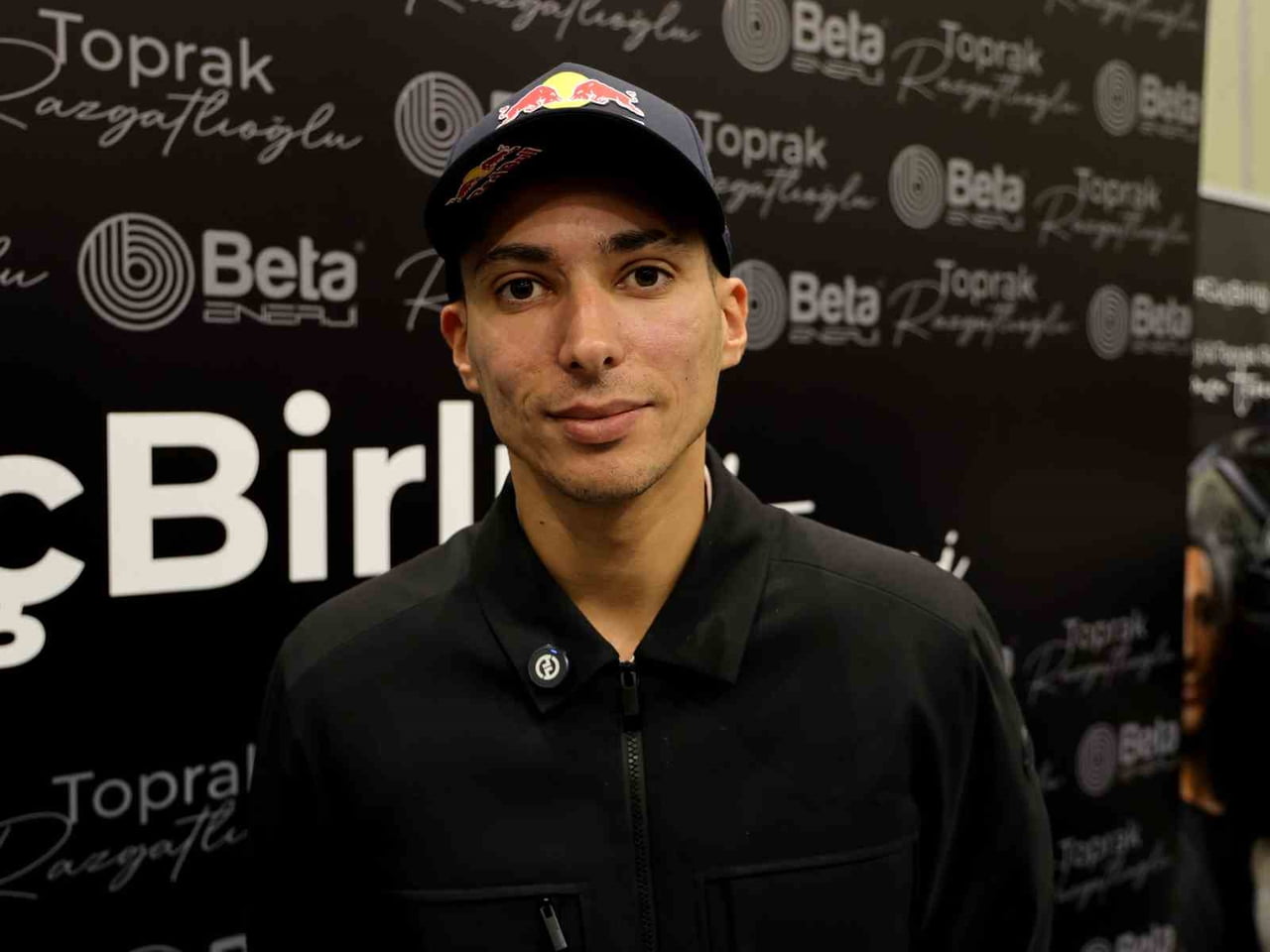 DÜNYA SUPERBİKE ŞAMPİYONU MİLLİ MOTOSİKLETÇİ TOPRAK RAZGATLIOĞLU, MOTOGP'DEKİ İLK SENESİNİN ALIŞMA...