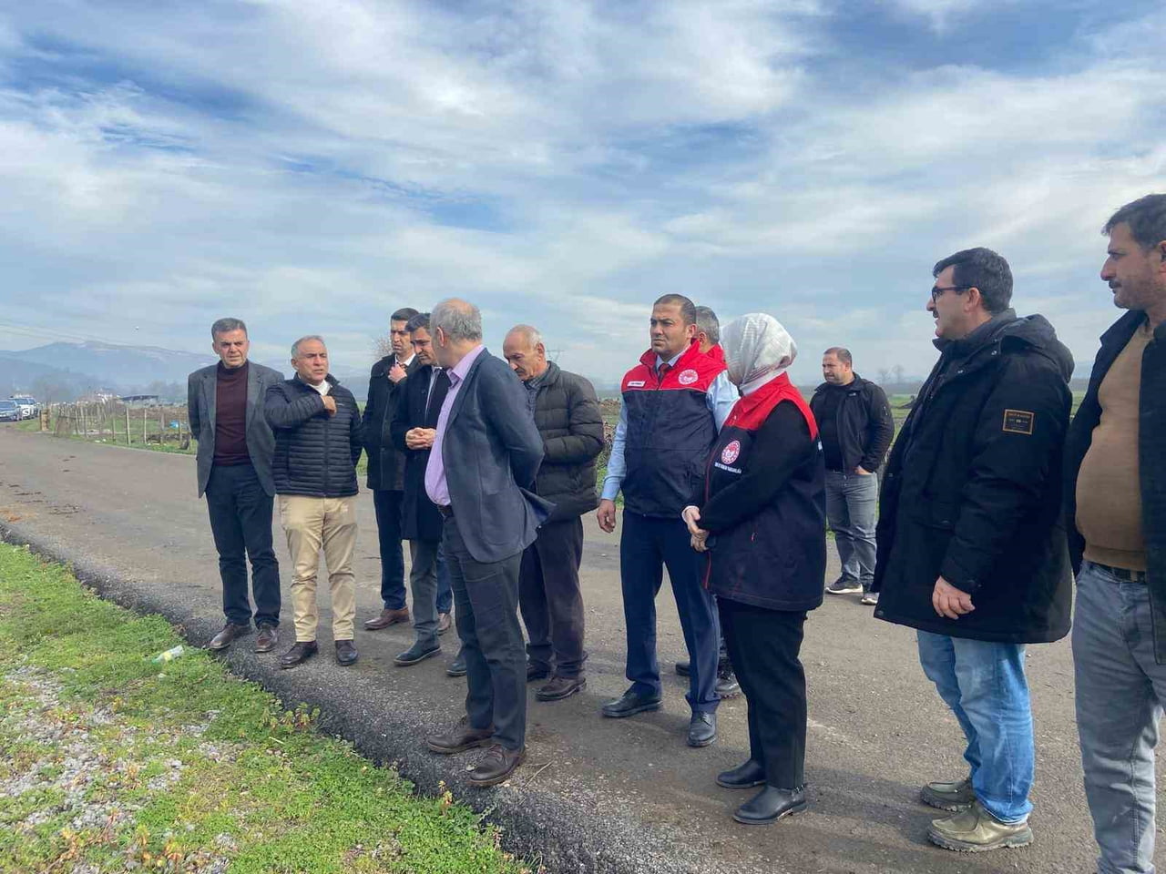 DÜZCE’DE TARIM ÜRÜNLERİNİN DAHA VERİMLİ VE DAHA ÇOK ÜRETİLEBİLMESİ AMACIYLA ARAZİLER İNCELENEREK...