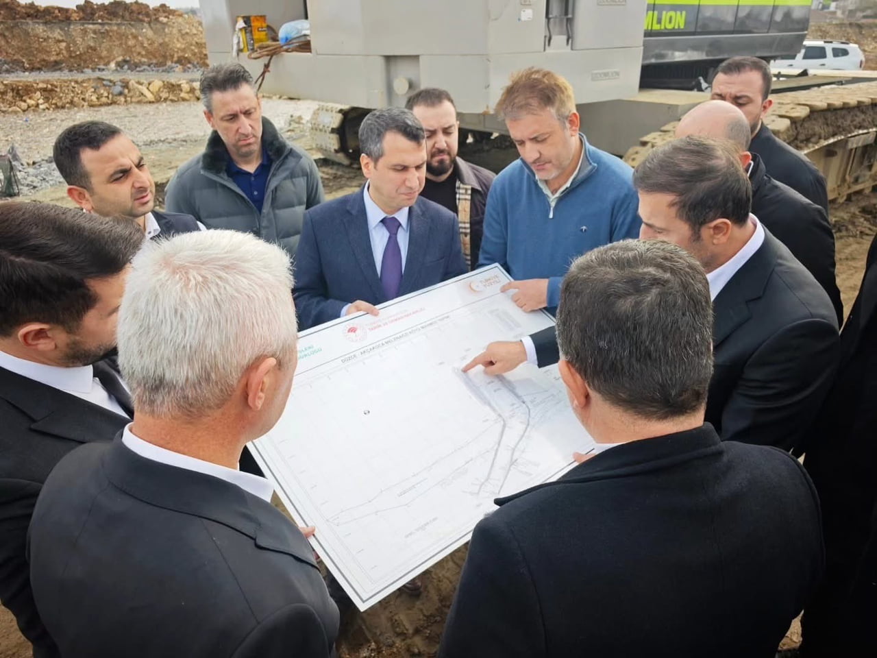 DÜZCE MİLLETVEKİLİ ERCAN ÖZTÜRK, DSİ 5. BÖLGE MÜDÜRÜ İBRAHİM YAROĞLU İLE BİRLİKTE YAPIMI DEVAM...