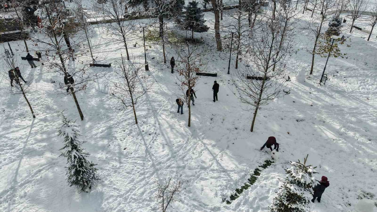DÜZCE VALİLİĞİ BUGÜN ETKİLİ OLACAK VE 4 OCAK 20026 PAZAR GÜNÜ 03.00’E KADAR ETKİLİ OLMASI BEKLENEN...