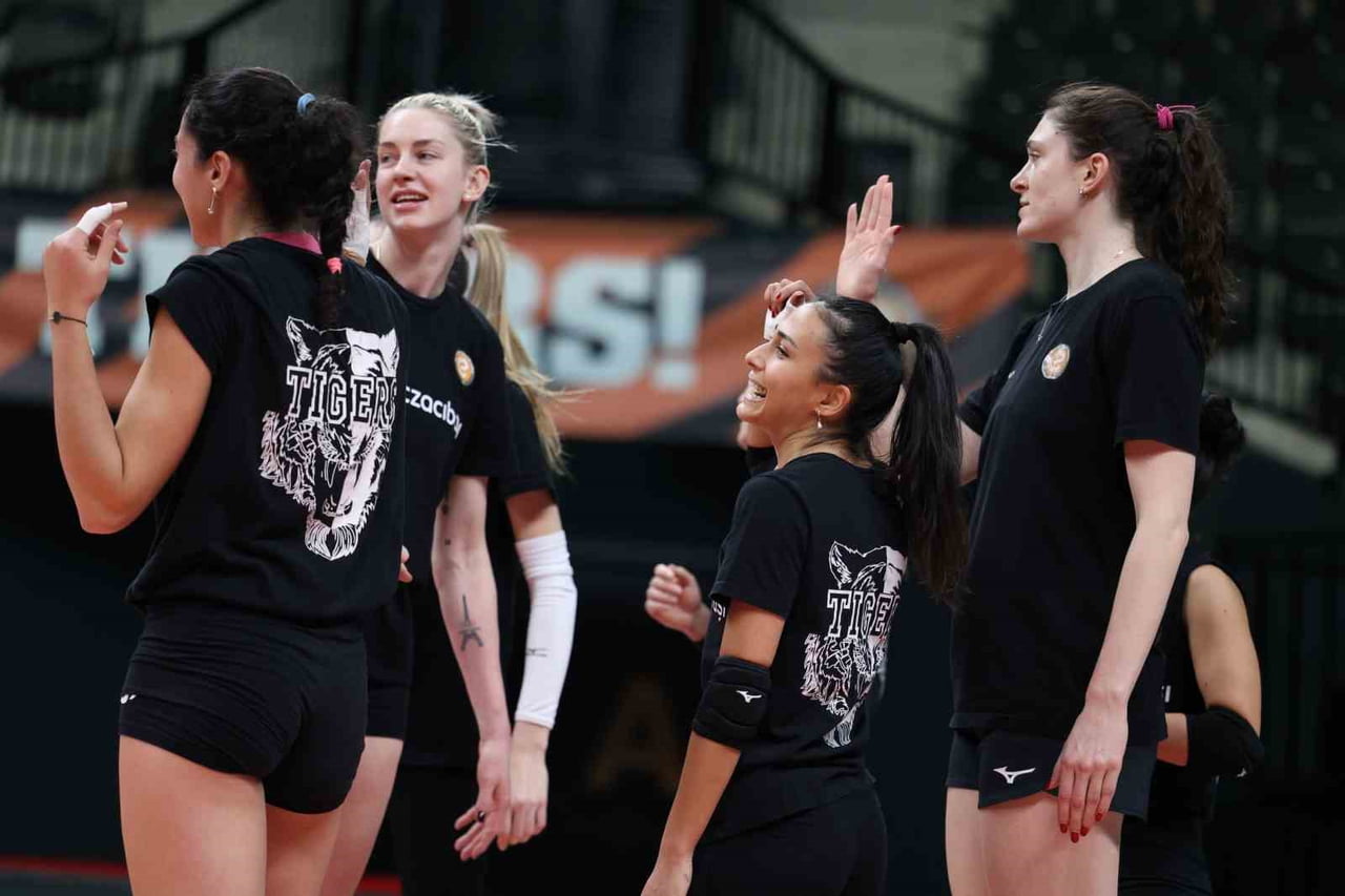 ECZACIBAŞI DYNAVİT, CEV ZEREN GROUP ŞAMPİYONLAR LİGİ C GRUBU ÜÇÜNCÜ MAÇINDA YARIN SAHASINDA NUMİA...