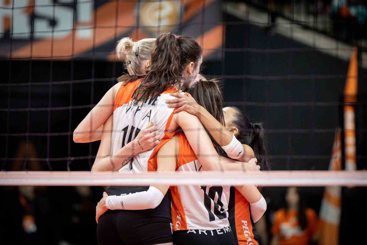 ECZACIBAŞI DYNAVİT, VODAFONE SULTANLAR LİGİ’NİN 19. HAFTASINDA EVİNDE NİLÜFER BELEDİYESPOR EKER’İ...