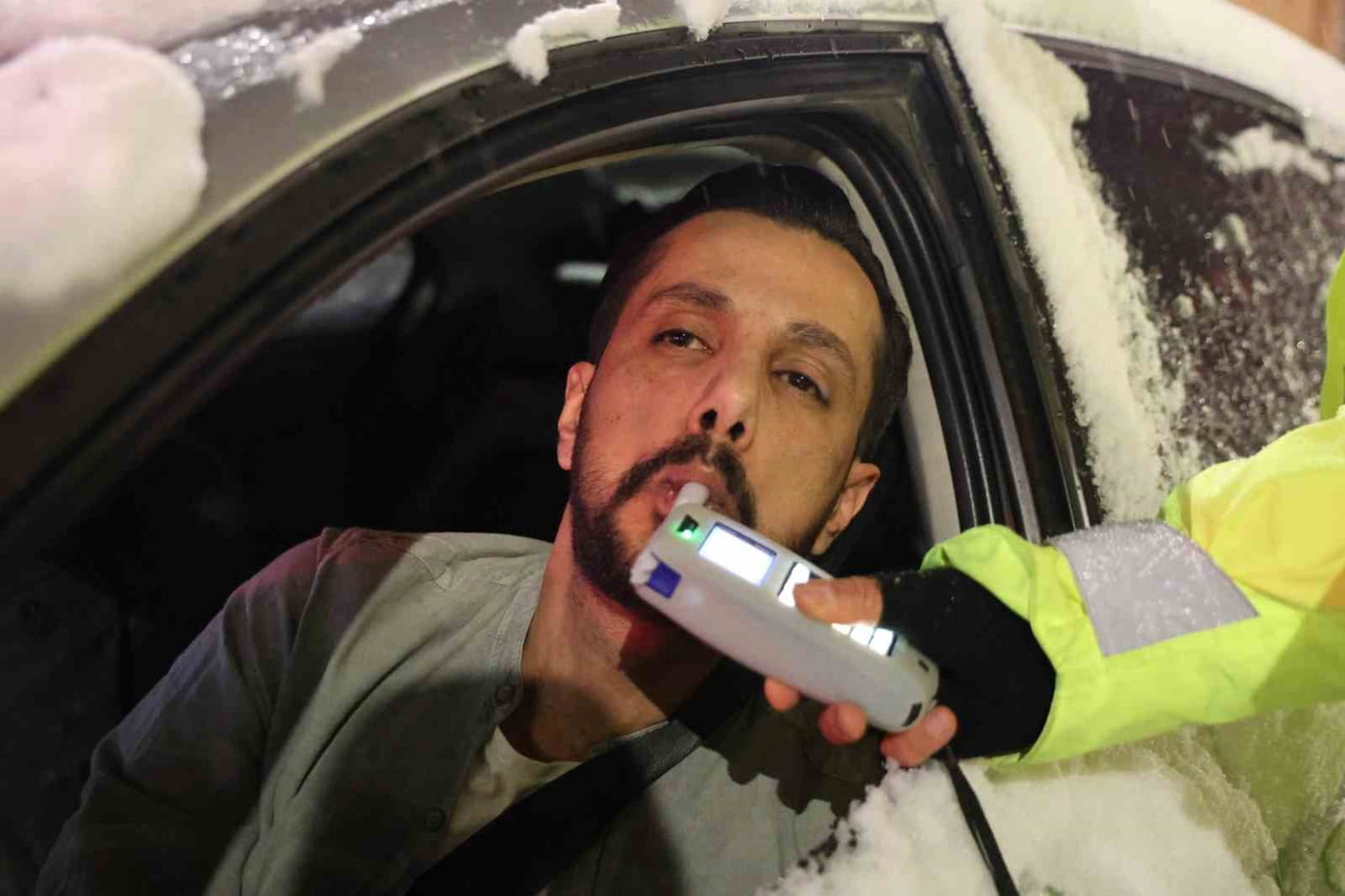 ELAZIĞ’DA 2026’NIN İLK SAATLERİNDE TRAFİK EKİPLERİ TARAFINDAN DENETİM...