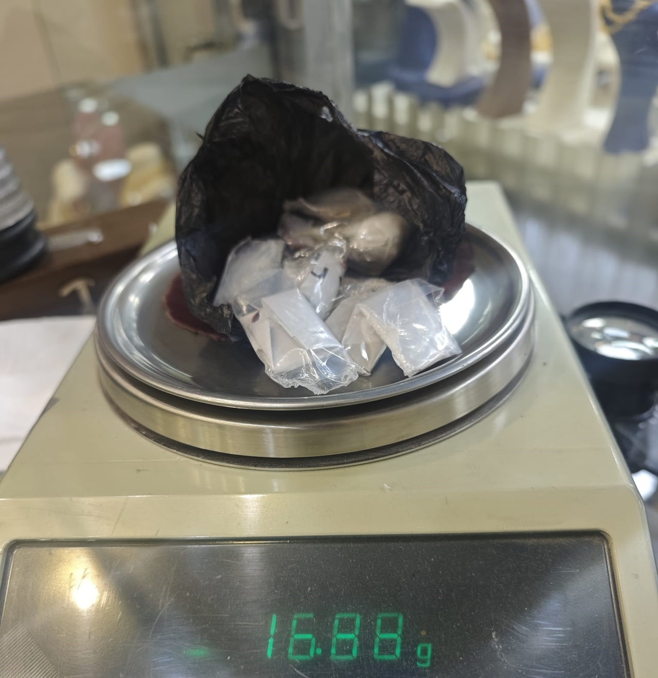 ELE GEÇİRİLEN UYUŞTURUCU