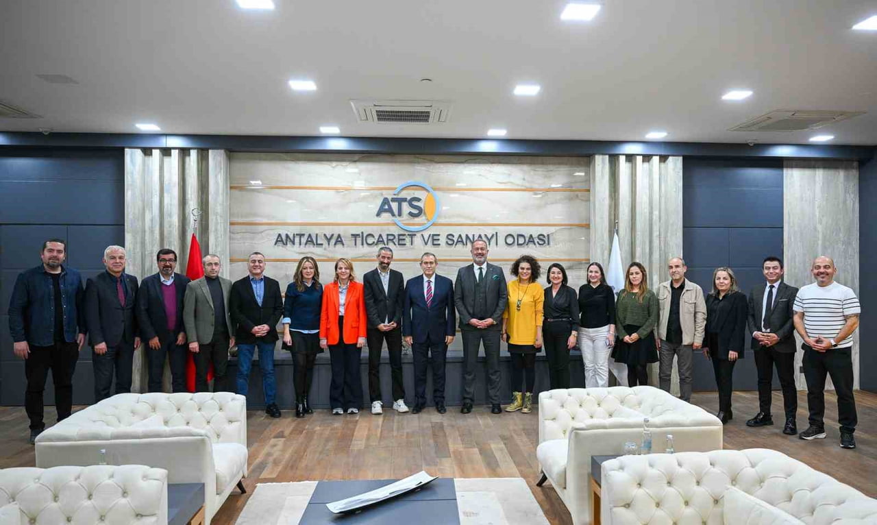 EMD BULUŞMASINDA KONUŞAN ATSO BAŞKANI YUSUF HACISÜLEYMAN, ANTALYA’NIN EKONOMİK GÖRÜNÜMÜNÜ...