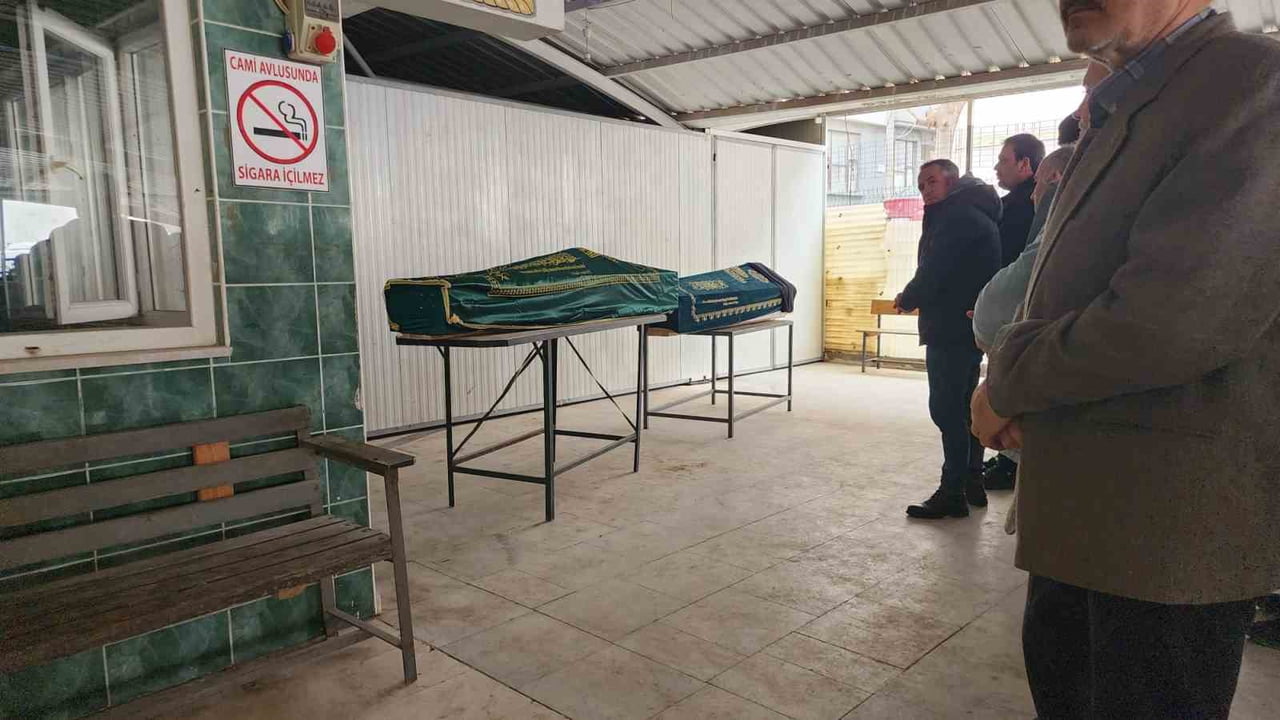 EMİN VE FATMA ŞENGÜN GÖZYAŞLARIYLA UĞURLANDI