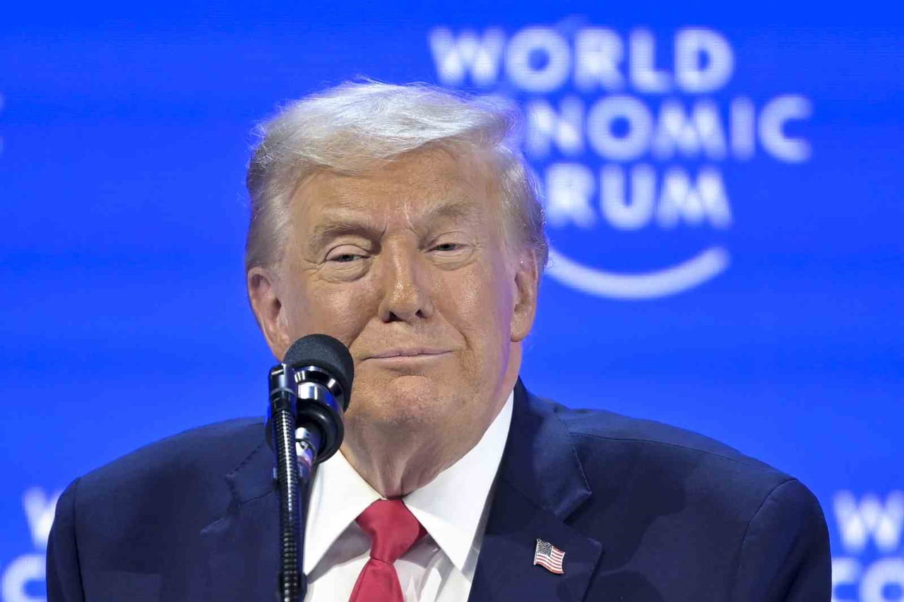 EPA - DAVOS (İHA) - ABD BAŞKANI DONALD TRUMP, ABD'NİN GRÖNLAND'I ELDE ETMESİNE YÖNELİK HEDEFLERİNE...