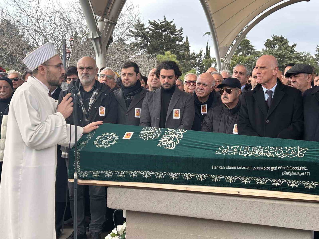 ERDOĞAN AKBULAK VE CENGİZHAN GÜNGÖR İÇİN KARACAAHMET ŞAKİRİN CAMİİ'NDE ÖĞLE NAMAZINI MÜTEAKİP...