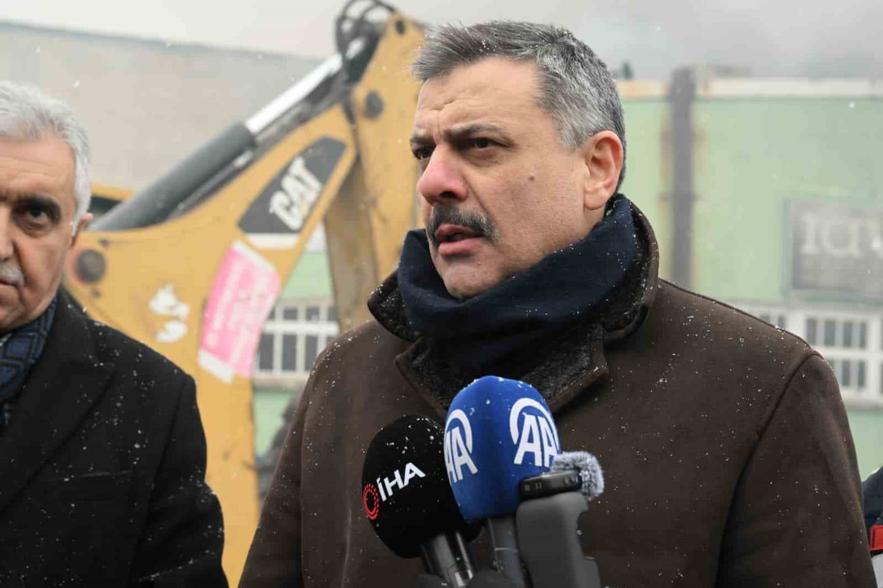 ERZURUM VALİSİ MUSTAFA ÇİFTÇİ, ERZURUM’DA İKİ KİŞİNİN HAYATINI KAYBETTİĞİ, 6 KİŞİNİN DE...