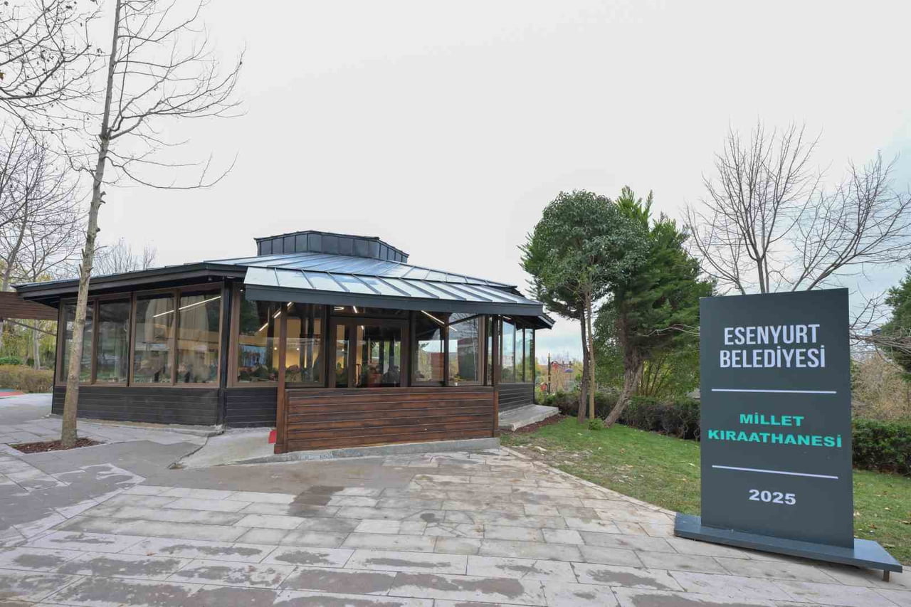 ESENYURT BELEDİYE BAŞKAN VEKİLİ CAN AKSOY’UN ZAFER MAHALLESİ RECEP TAYYİP ERDOĞAN PARKI'NDA HAYATA...