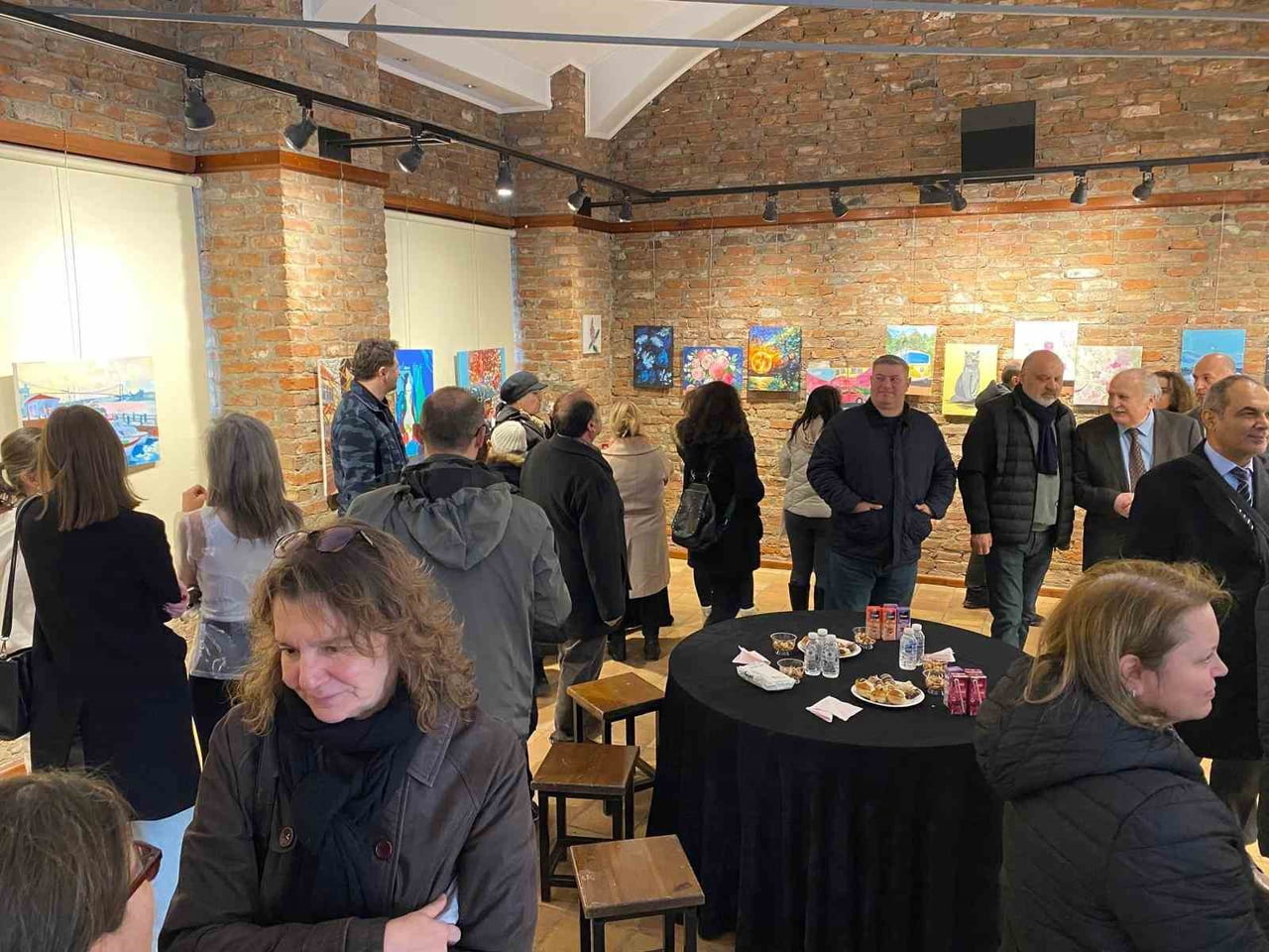 ESKİŞEHİRLİ RESSAM ALP EREN CANDAN ESKİŞEHİR’DE RESİM SERGİSİ AÇTI