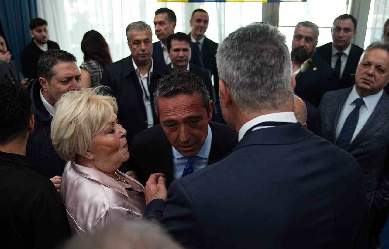 FENERBAHÇE OLAĞAN YÜKSEK DİVAN KURULU TOPLANTISI BAŞLADI.