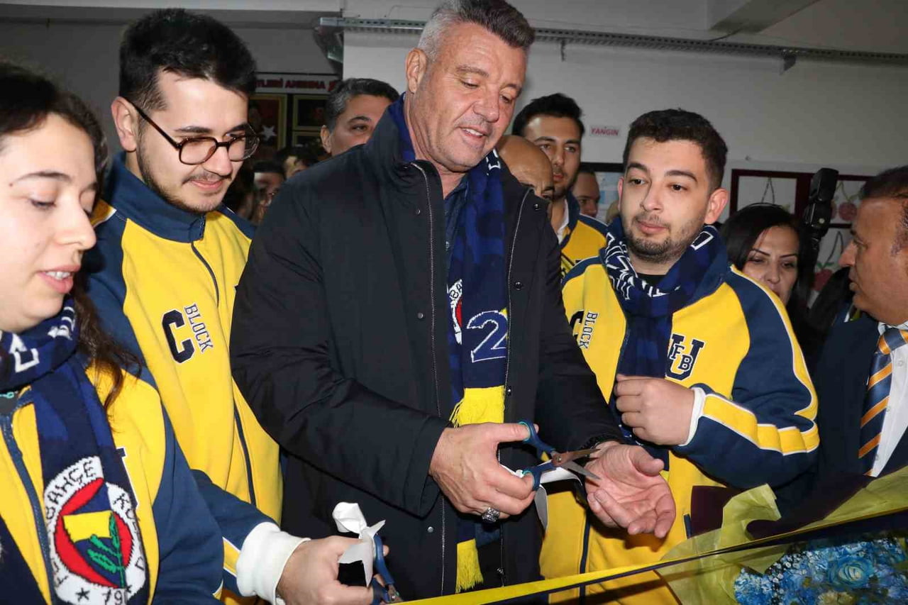 FENERBAHÇE SPOR KULÜBÜ BAŞKANI SAADETTİN SARAN, “HER DEPLASMAN BİR OKUL PROJESİ” KAPSAMINDA...