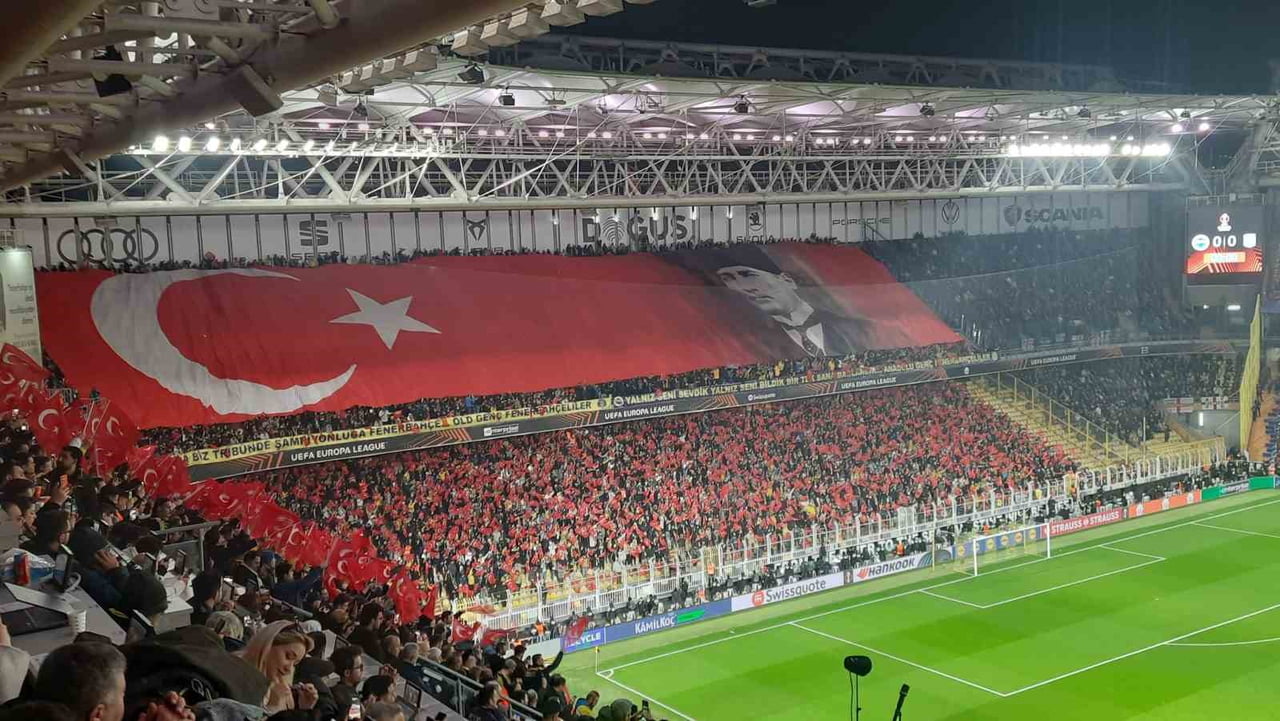 FENERBAHÇE TEKNİK DİREKTÖRÜ DOMENİCO TEDESCO, SON OYNADIKLARI ALANYASPOR MAÇI 11'İNE GÖRE UEFA...