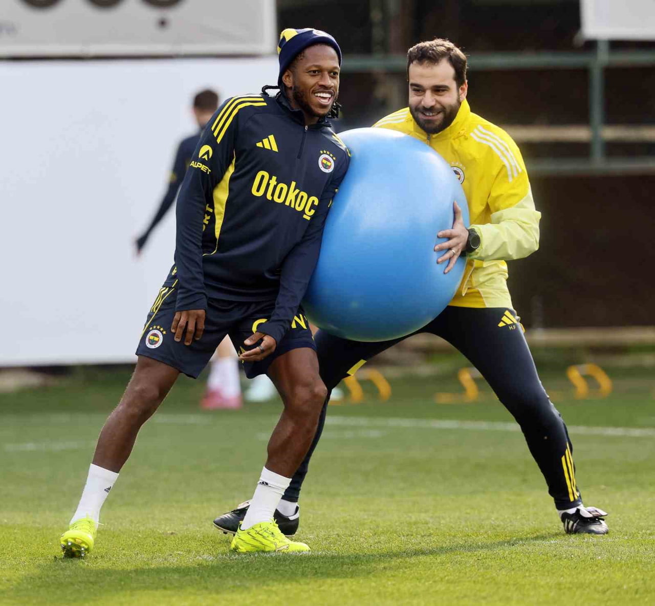 FENERBAHÇE, TURKCELL SÜPER KUPA YARI FİNALİNDE 6 OCAK SALI GÜNÜ SAMSUNSPOR İLE ADANA'DA OYNAYACAĞI...