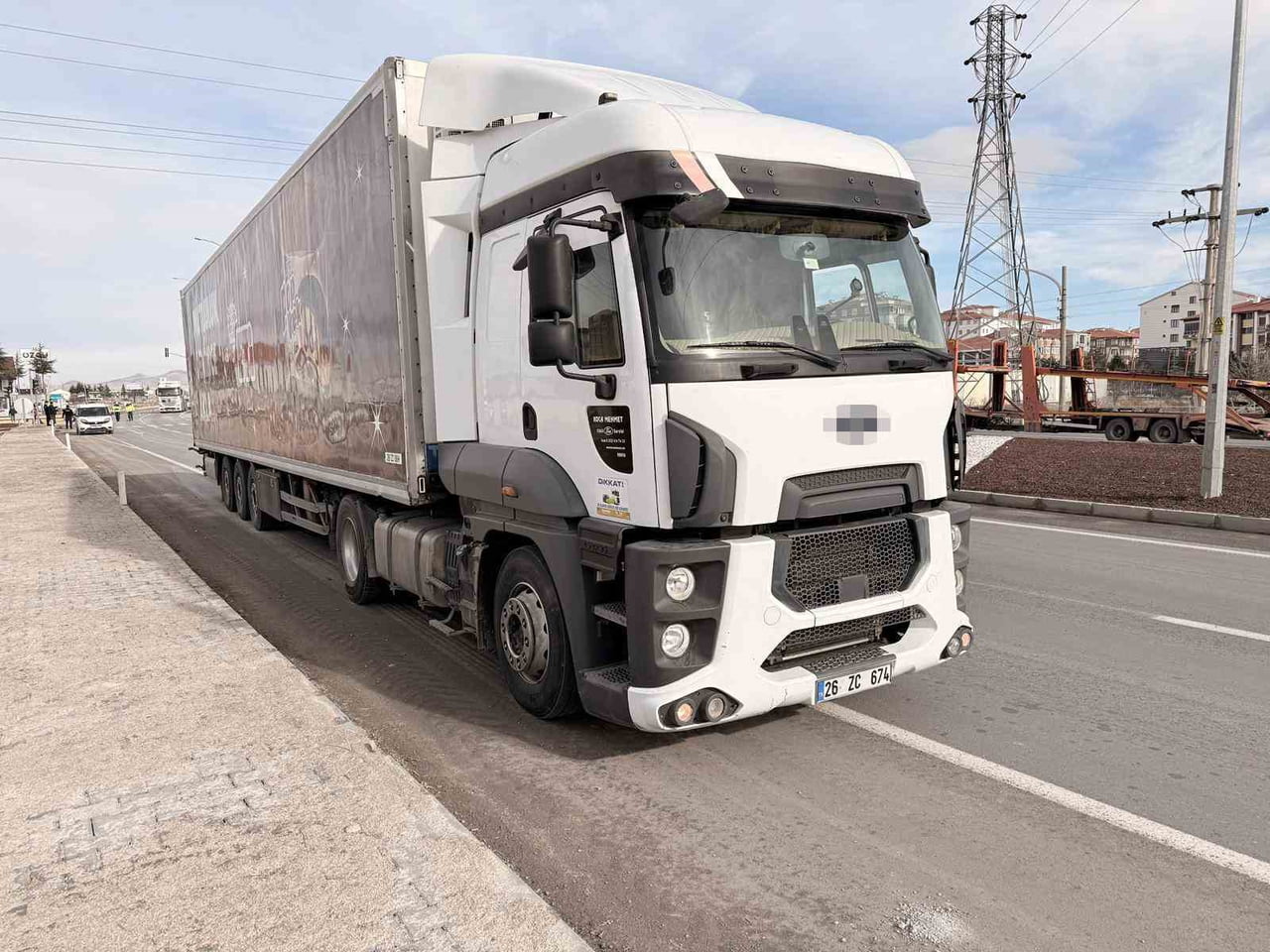 FYONKARAHİSAR’DA TIRIN MOPETE ÇARPMASI SONUCU MEYDANA GELEN TRAFİK KAZASINDA BİR KİŞİ HAYATINI...