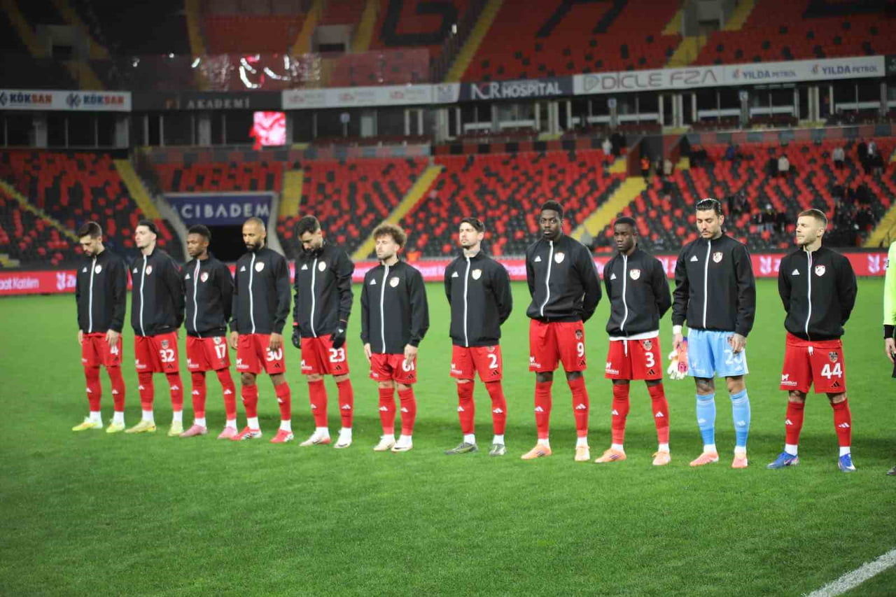 GAZİANTEP FUTBOL KULÜBÜ, ZİRAAT TÜRKİYE KUPASI C GRUBU 2. HAFTA MAÇINDA KOCAELİSPOR'U KONUK...